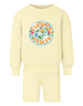 Load image into Gallery viewer, Oversized Sweater &amp; Shorts Set - Flower Power
