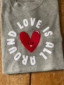 Love Is All Around - Tshirt